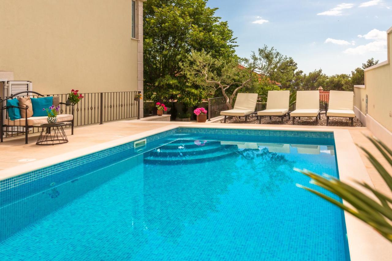 Villa Biston Baška Voda Zewnętrze zdjęcie