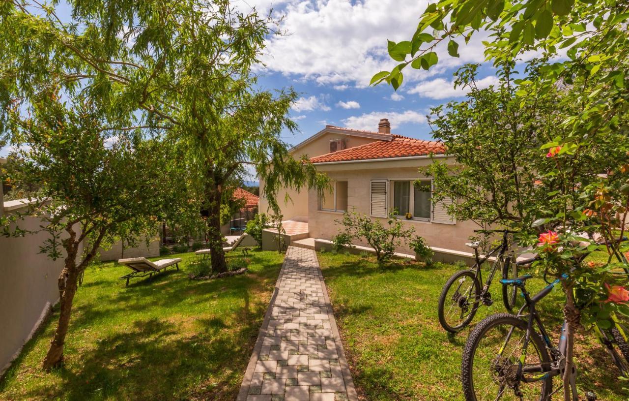 Villa Biston Baška Voda Zewnętrze zdjęcie